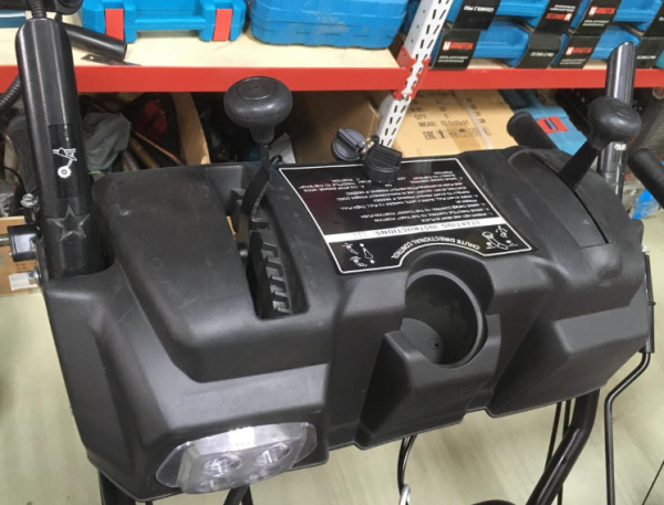 Бензиновый гусеничный снегоуборщик Ganta GLS1380E